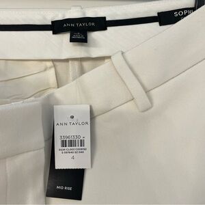 NWT Size 4 Sophia Pant